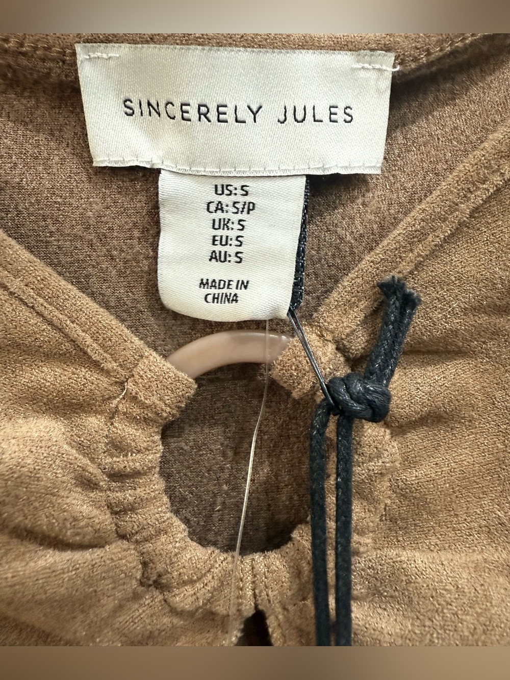 Sincerely Jules NWT Faux Suede Tan Cropped Top Camisole Ring Cutout Split Hem S - Picture 4 of 11